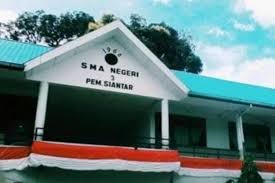 perpustakaan SMAN 3 PEMATANG SIANTAR